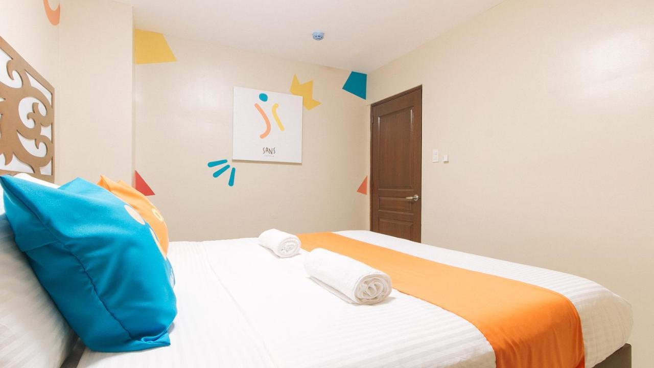 Sans Hotel At Algers Suites Marikina By Reddoorz Extérieur photo