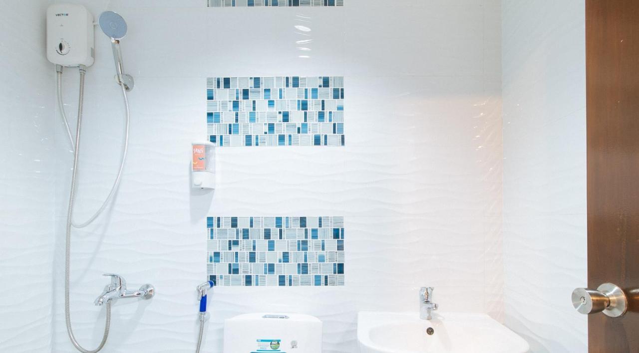 Sans Hotel At Algers Suites Marikina By Reddoorz Extérieur photo