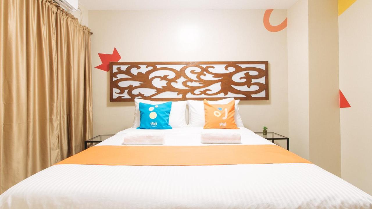 Sans Hotel At Algers Suites Marikina By Reddoorz Extérieur photo