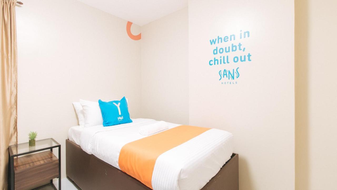 Sans Hotel At Algers Suites Marikina By Reddoorz Extérieur photo