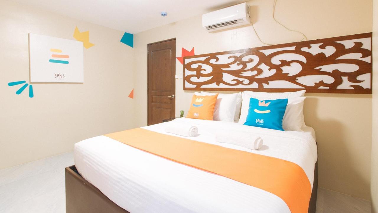 Sans Hotel At Algers Suites Marikina By Reddoorz Extérieur photo