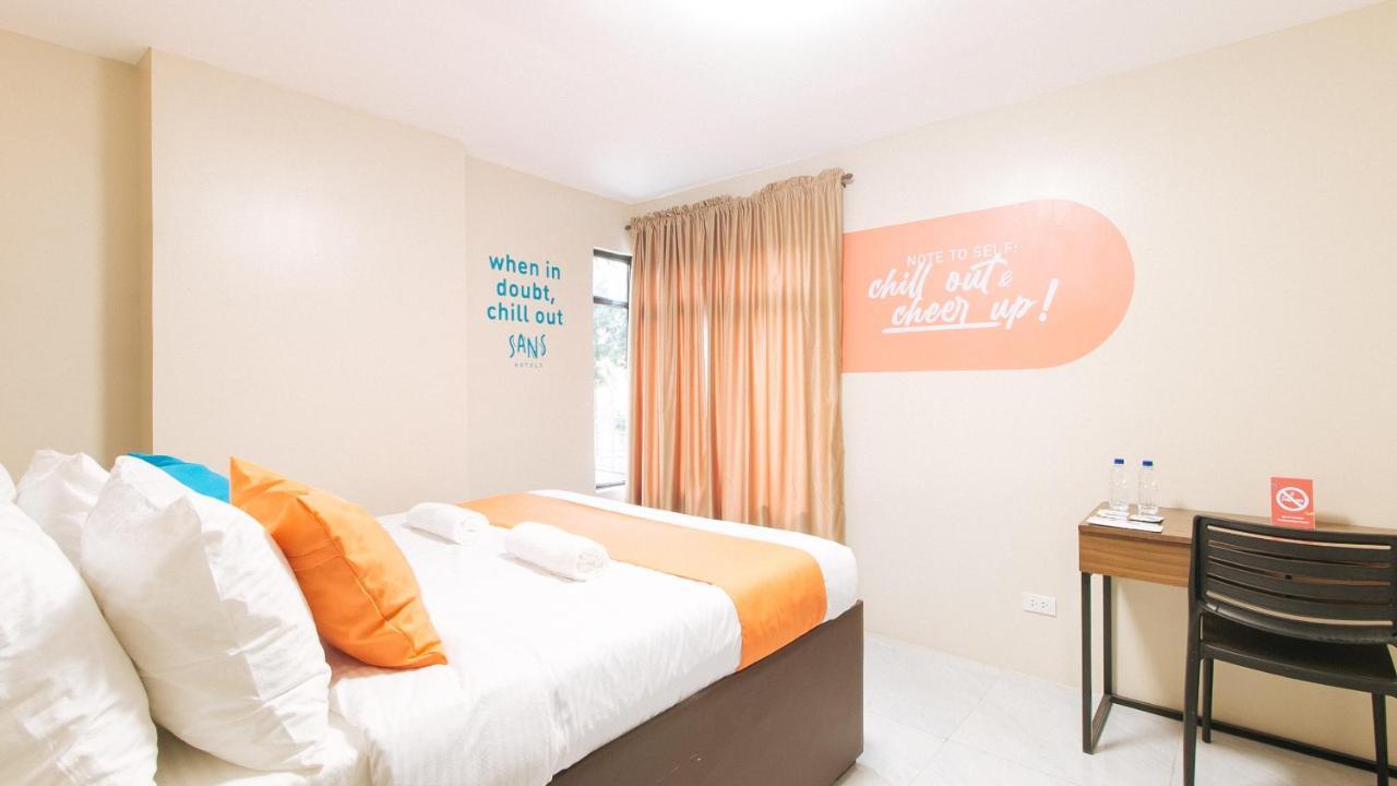Sans Hotel At Algers Suites Marikina By Reddoorz Extérieur photo