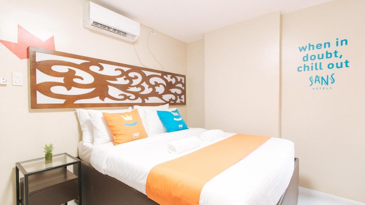 Sans Hotel At Algers Suites Marikina By Reddoorz Extérieur photo